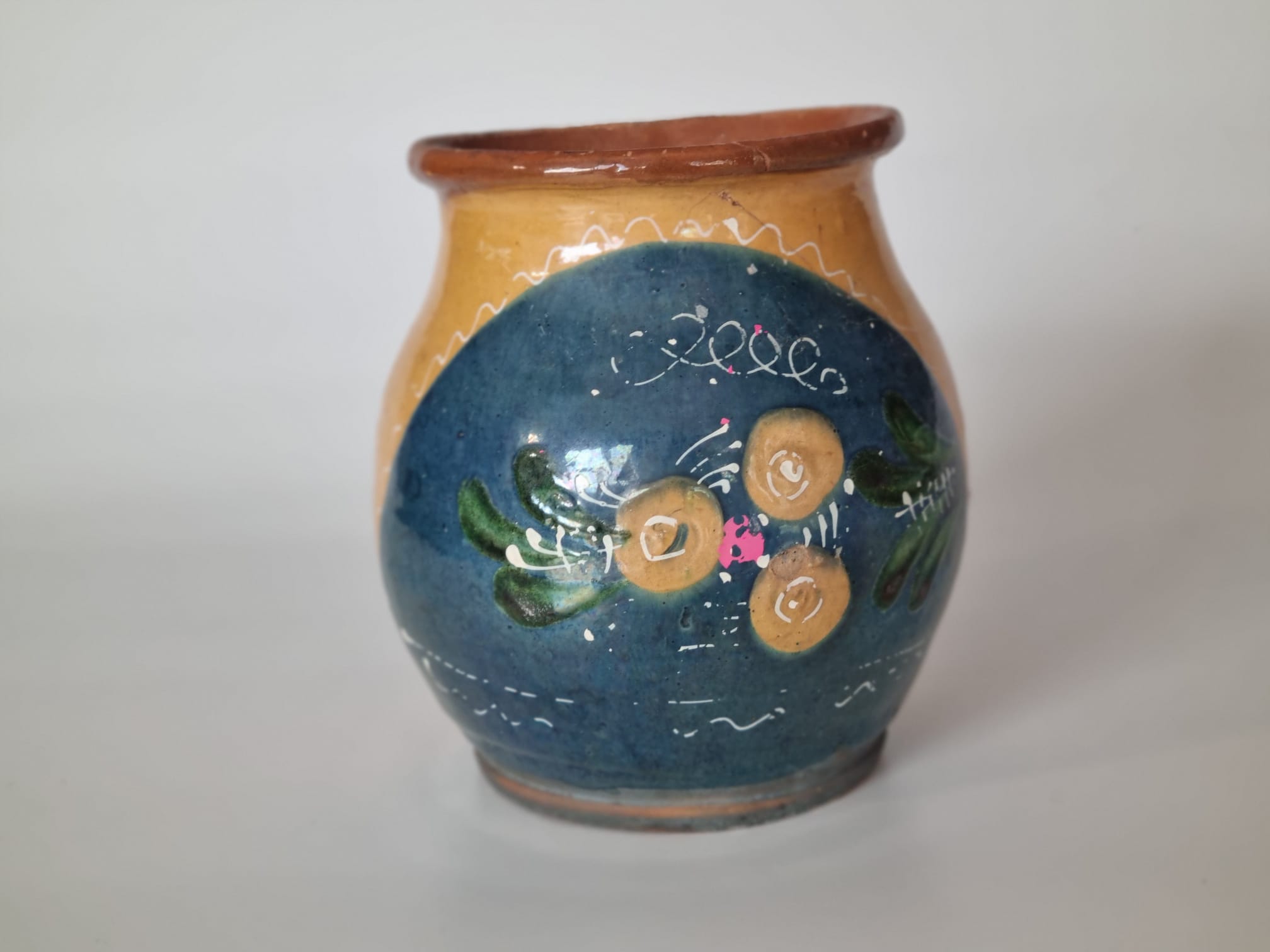 Ulcior tradițional de ceramică